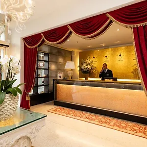**** Hotel A La Commedia Włochy